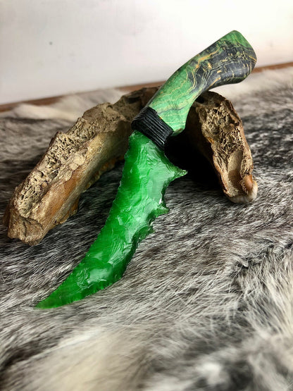 Emerald Eye Dagger-Artificial Green Cat's Eye Stone with Black-Green Stabilized Wood Handle