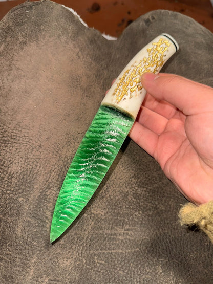 Handmade Stone Artifact | Green Cat’s Eye Stone | Premium Pressure-Flaked Texture Total Length: 21.5cm | Edge: 11.5cm | Unsharpened Edge (Sold) | DM for Lead Time