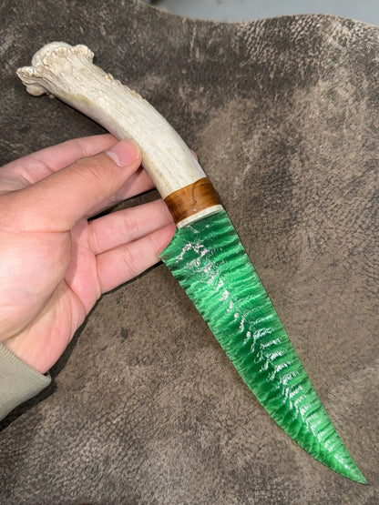 Green Chrysoberyl Cat's Eye Stone Artifact – 26cm w/ White-Tail Deer Antler Handle | Premium Pressure-Flaking Craft