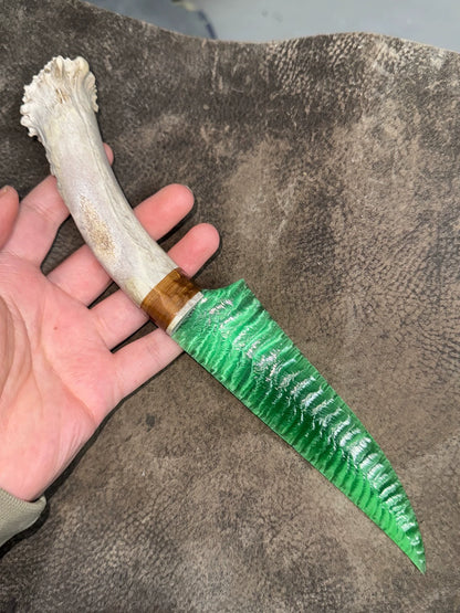 Green Chrysoberyl Cat's Eye Stone Artifact – 26cm w/ White-Tail Deer Antler Handle | Premium Pressure-Flaking Craft