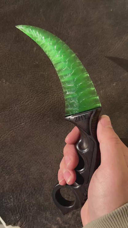 Pressure-flaked stone artifact – Customizable edge and handle colors (fixed price). Currently no stock; made to order. Production lead time available upon inquiry. Blunt/unsharpened edge.